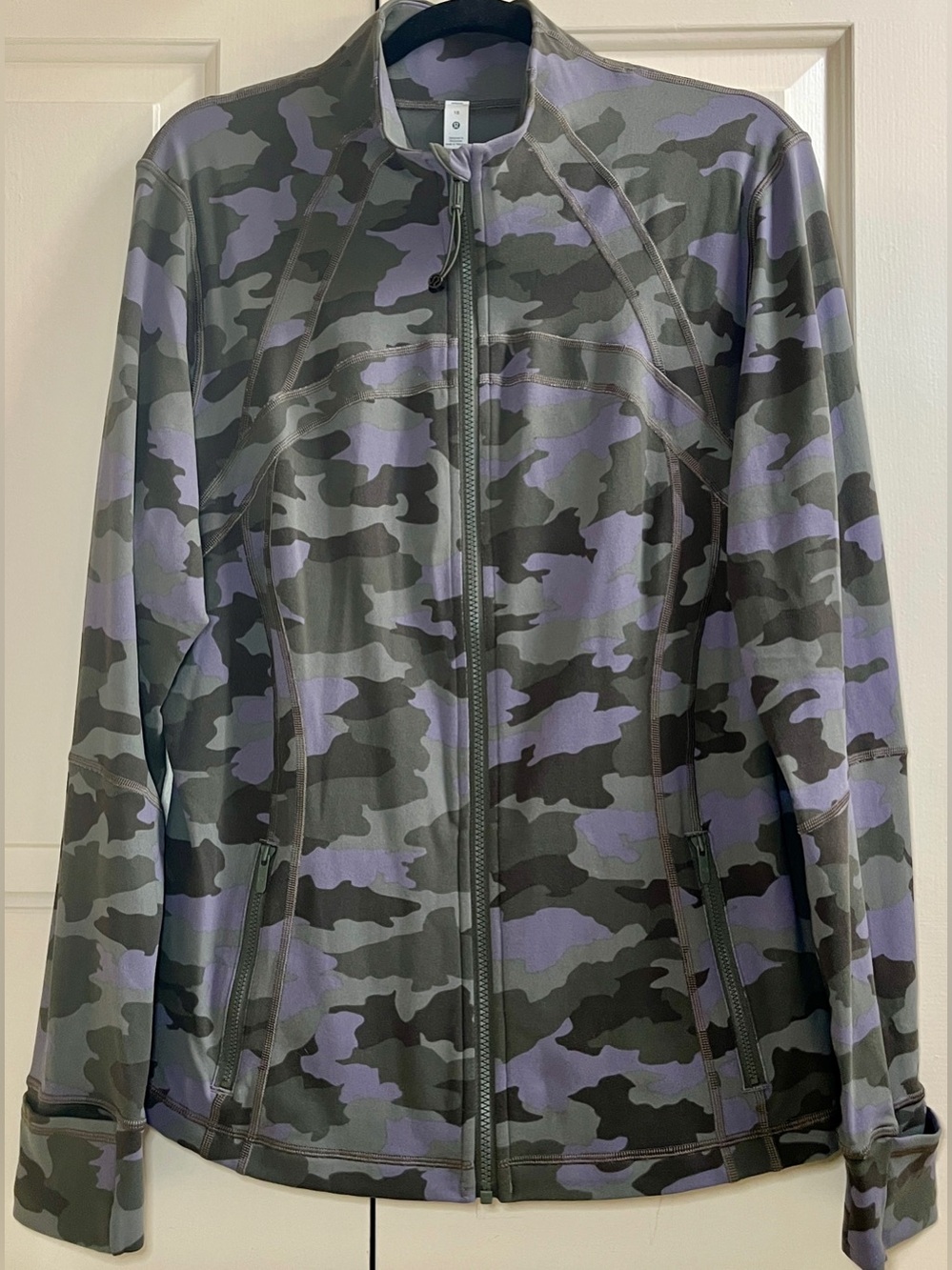 🍒LULULEMON sz 18 CAMO DEFINE Jacket Heritage 365 DUSKY LAVENDER Olive Green